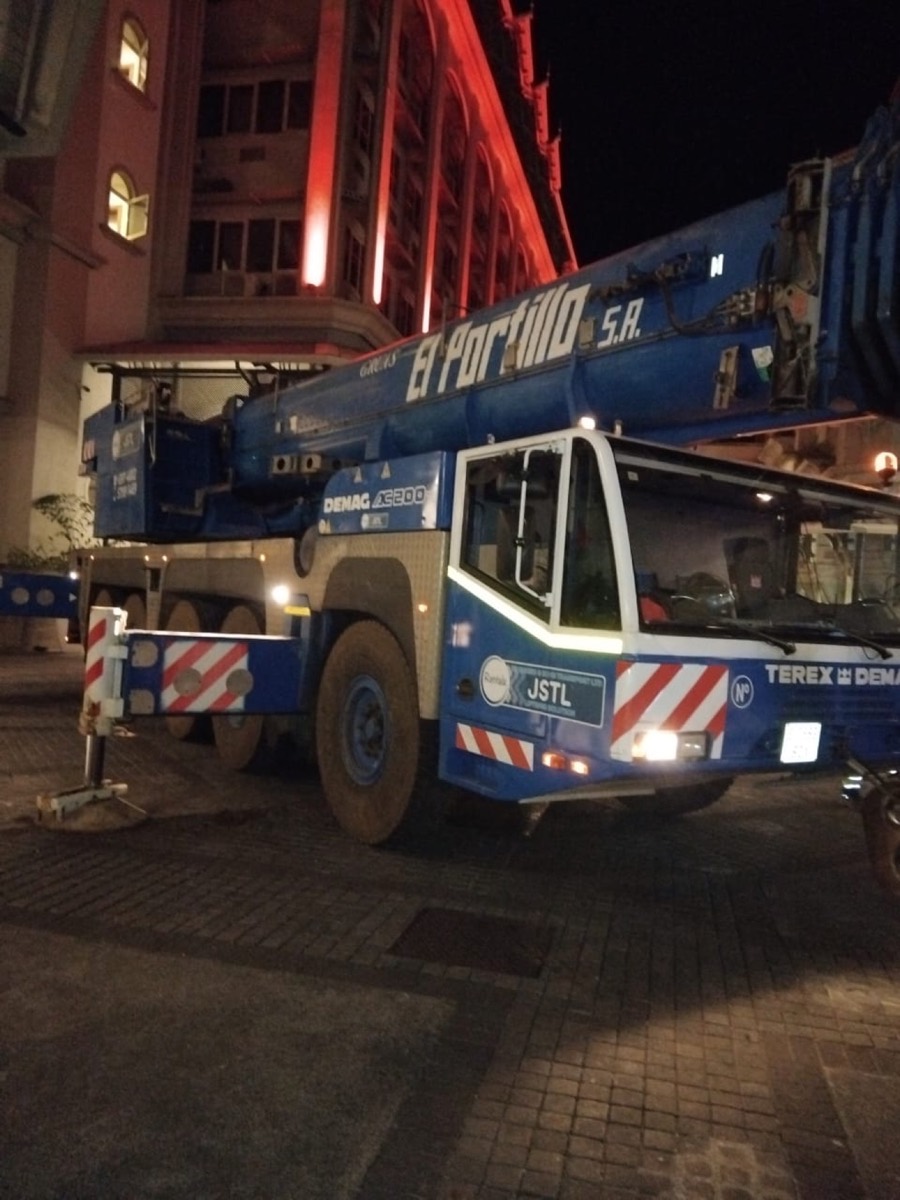 Crane work at the Intercontinental Hotel
